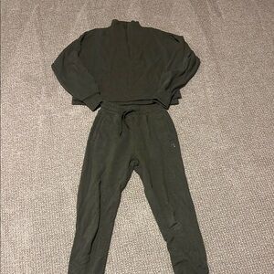 Sweaty Betty Green Track pants and quarter zip